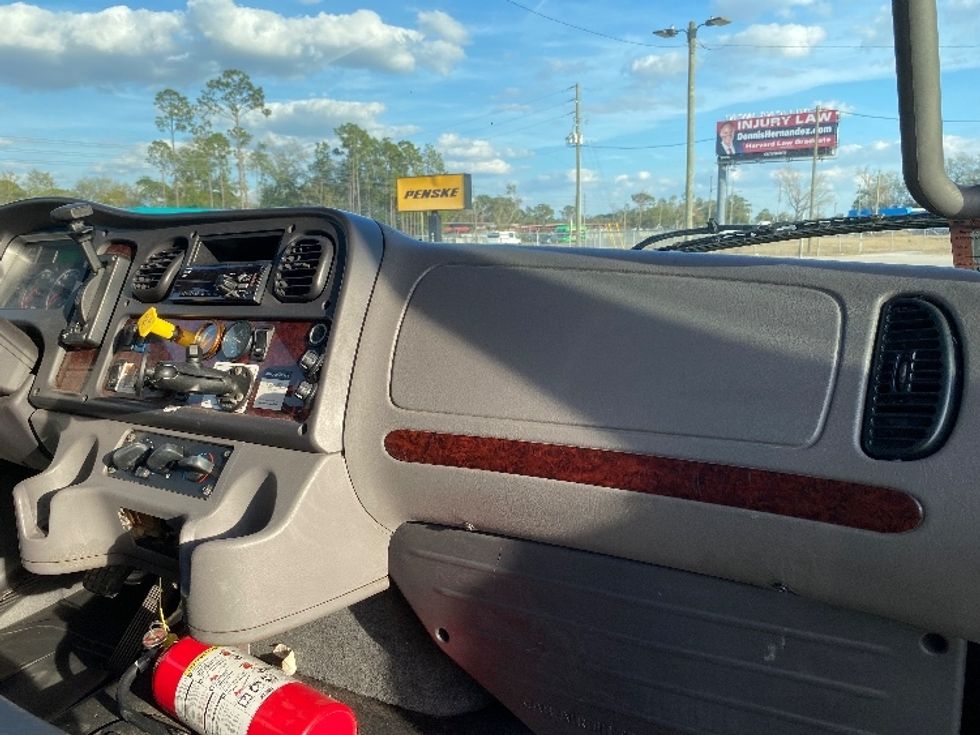 Medium Duty Box Truck-Light and Medium Duty Trucks-Freightliner-2019-M2-Apopka-FL-209,330\n\t\tmiles-$ 46,750 - Image 21