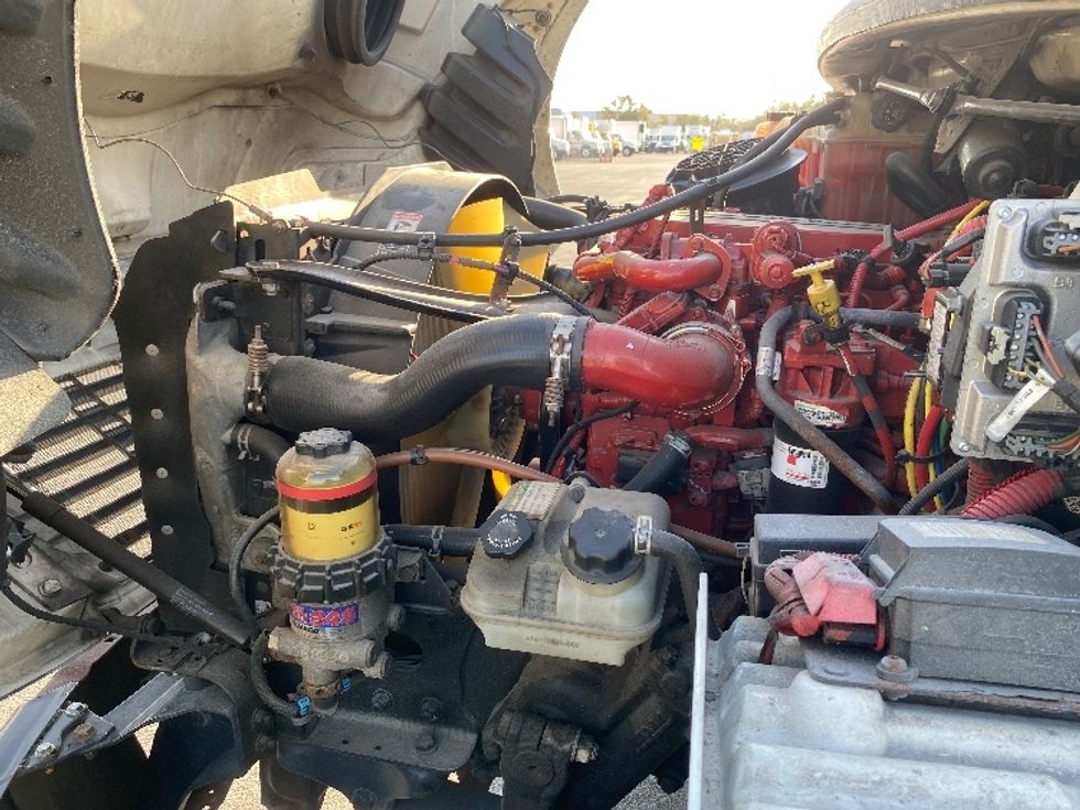 Medium Duty Box Truck-Light and Medium Duty Trucks-Freightliner-2019-M2-Apopka-FL-209,330\n\t\tmiles-$ 46,750 - Image 24