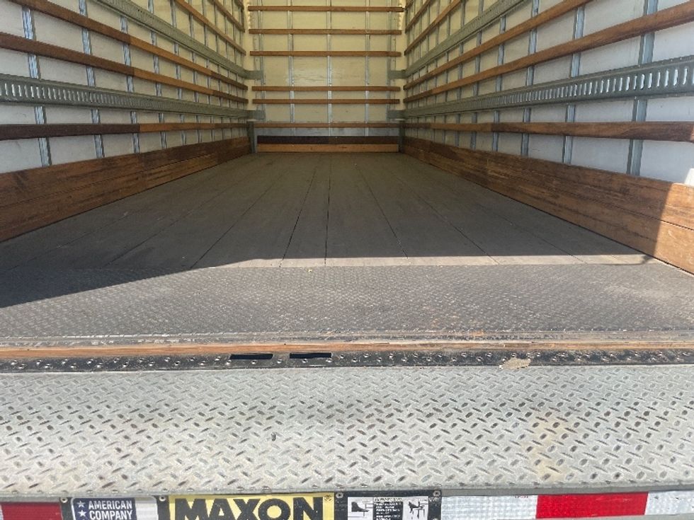 Medium Duty Box Truck-Light and Medium Duty Trucks-Freightliner-2019-M2-Arlington-TX-138,605\n\t\tmiles-$ 53,750 - Image 10