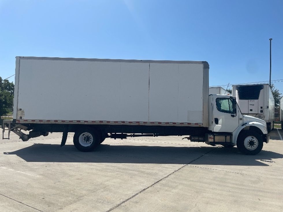 Medium Duty Box Truck-Light and Medium Duty Trucks-Freightliner-2019-M2-Arlington-TX-138,605\n\t\tmiles-$ 53,750 - Image 15