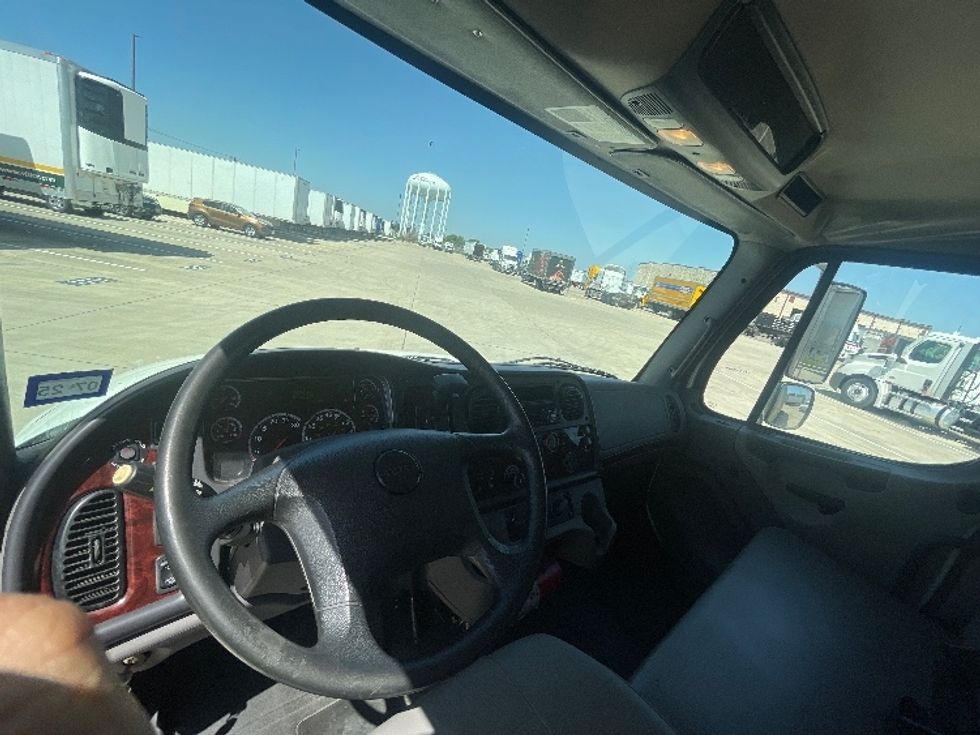 Medium Duty Box Truck-Light and Medium Duty Trucks-Freightliner-2019-M2-Arlington-TX-138,605\n\t\tmiles-$ 53,750 - Image 17