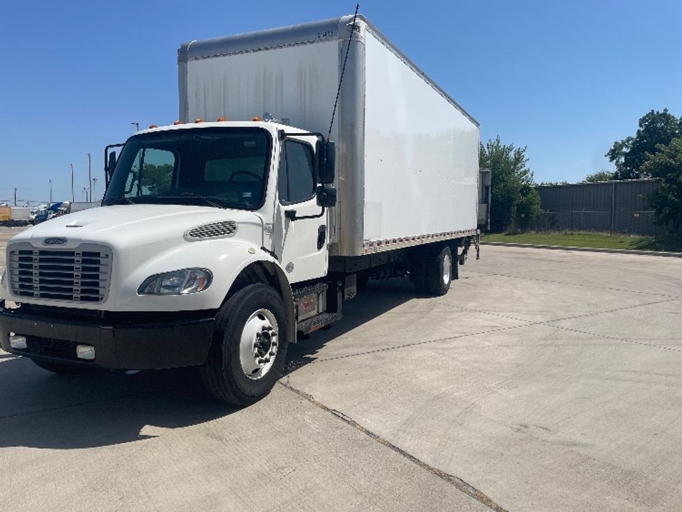 Medium Duty Box Truck-Light and Medium Duty Trucks-Freightliner-2019-M2-Arlington-TX-138,605\n\t\tmiles-$ 53,750 - Image 3
