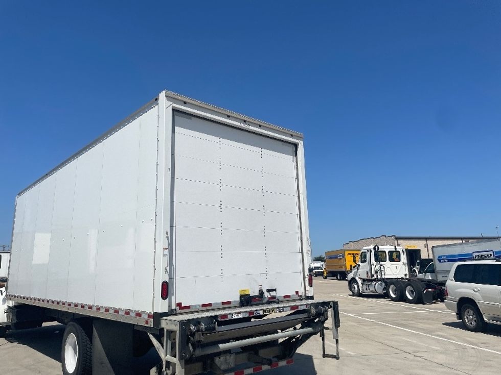 Medium Duty Box Truck-Light and Medium Duty Trucks-Freightliner-2019-M2-Arlington-TX-138,605\n\t\tmiles-$ 53,750 - Image 6