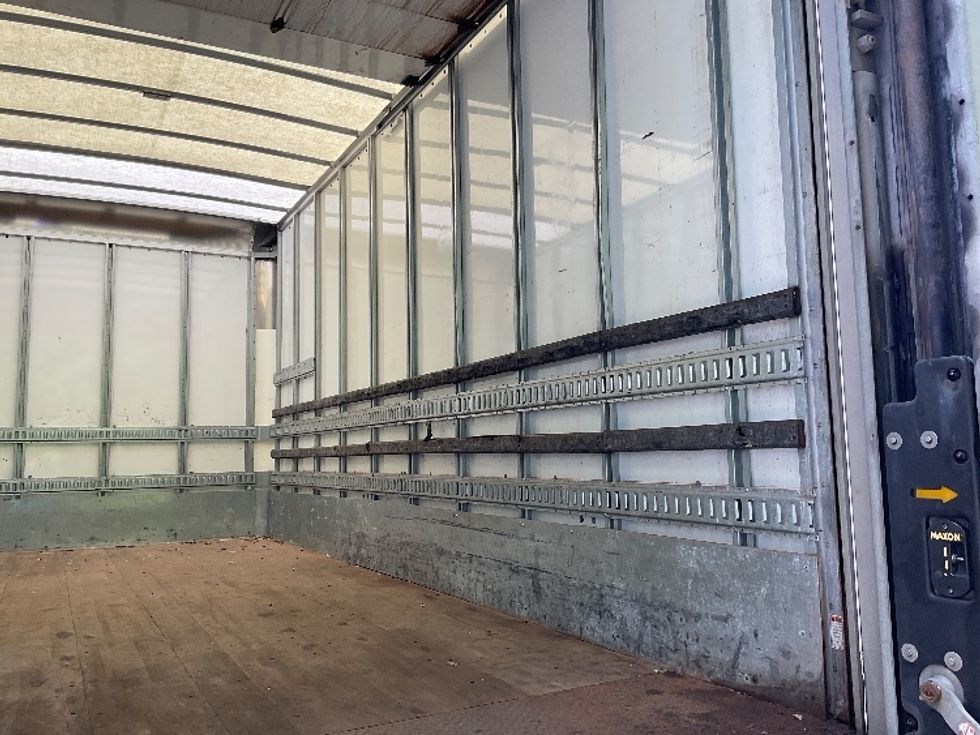 Medium Duty Box Truck-Light and Medium Duty Trucks-Freightliner-2019-M2-Ashland-VA-200,269\n\t\tmiles-$ 36,750 - Image 12