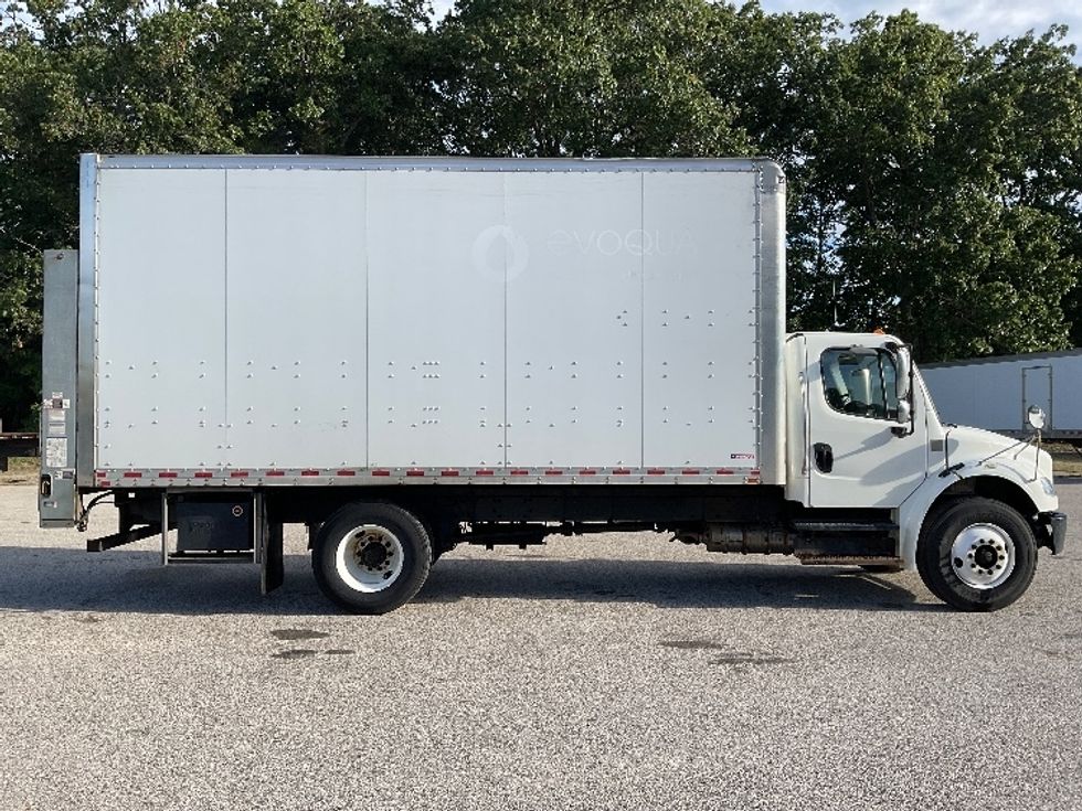Medium Duty Box Truck-Light and Medium Duty Trucks-Freightliner-2019-M2-Ashland-VA-200,269\n\t\tmiles-$ 36,750 - Image 15