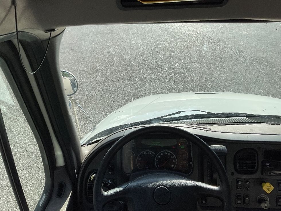 Medium Duty Box Truck-Light and Medium Duty Trucks-Freightliner-2019-M2-Ashland-VA-200,269\n\t\tmiles-$ 36,750 - Image 18