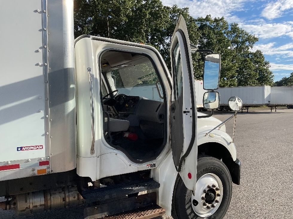 Medium Duty Box Truck-Light and Medium Duty Trucks-Freightliner-2019-M2-Ashland-VA-200,269\n\t\tmiles-$ 36,750 - Image 20