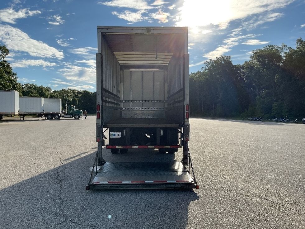 Medium Duty Box Truck-Light and Medium Duty Trucks-Freightliner-2019-M2-Ashland-VA-200,269\n\t\tmiles-$ 36,750 - Image 9