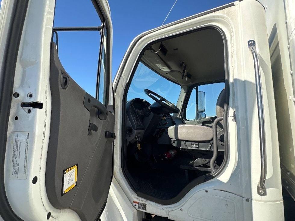 Medium Duty Box Truck-Light and Medium Duty Trucks-Freightliner-2019-M2-Atlanta (Conyers)-GA-227,294\n\t\tmiles-$ 42,750 - Image 15
