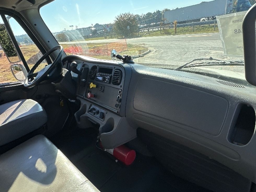 Medium Duty Box Truck-Light and Medium Duty Trucks-Freightliner-2019-M2-Atlanta (Conyers)-GA-227,294\n\t\tmiles-$ 42,750 - Image 20