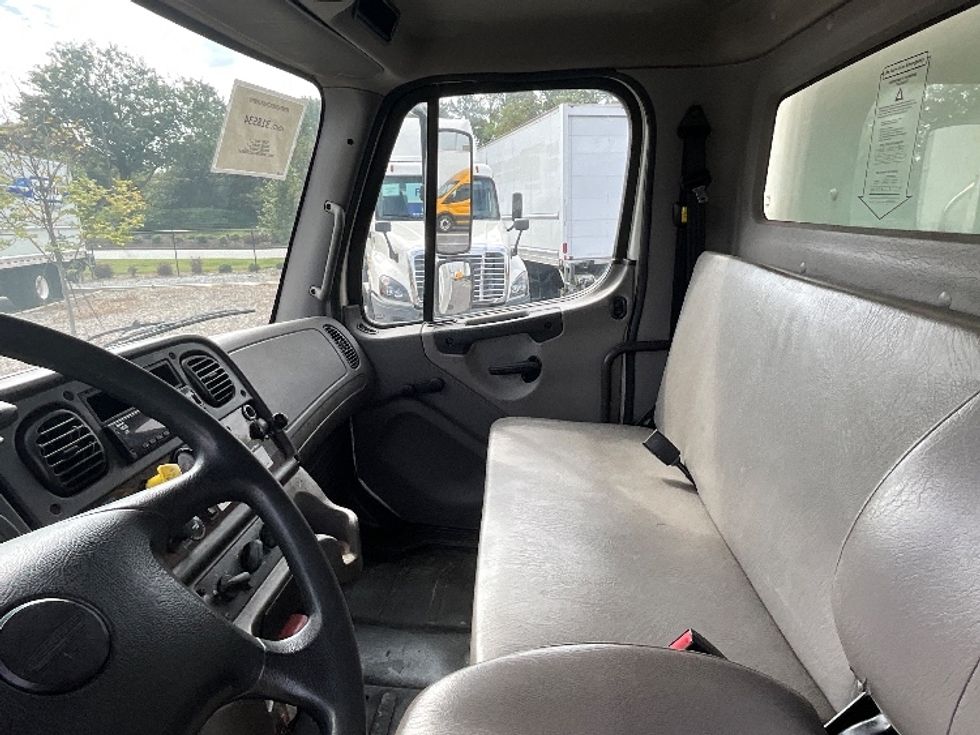 Medium Duty Box Truck-Light and Medium Duty Trucks-Freightliner-2019-M2-Atlanta (Forest Park)-GA-300,935\n\t\tmiles-$ 31,750 - Image 18