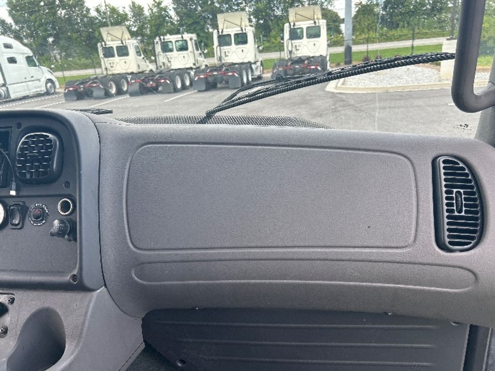 Medium Duty Box Truck-Light and Medium Duty Trucks-Freightliner-2019-M2-Atlanta (Forest Park)-GA-91,176\n\t\tmiles-$ 62,250 - Image 21