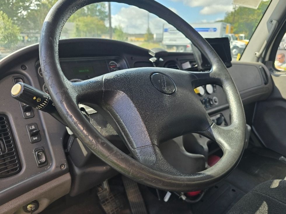 Medium Duty Box Truck-Light and Medium Duty Trucks-Freightliner-2019-M2-Atlanta (Forest Park)-GA-99,414\n\t\tmiles-$ 61,250 - Image 17