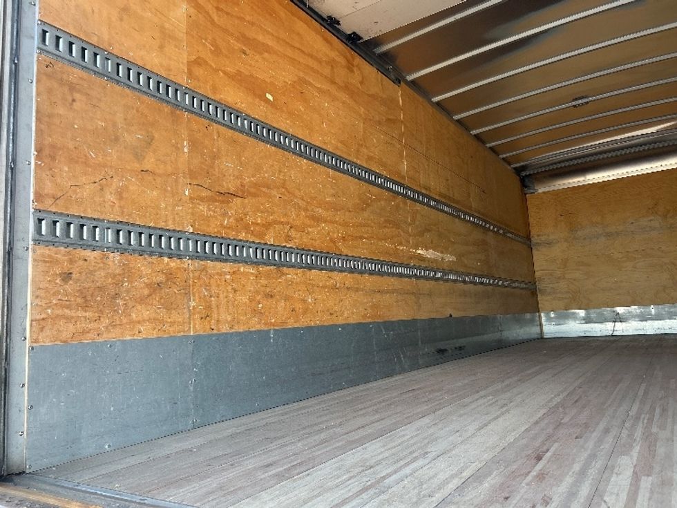Medium Duty Box Truck-Light and Medium Duty Trucks-Freightliner-2019-M2-Atlanta-GA-147,100\n\t\tmiles-$ 55,250 - Image 11