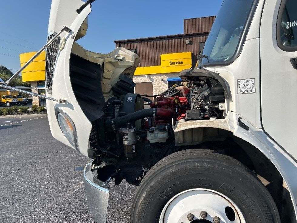 Medium Duty Box Truck-Light and Medium Duty Trucks-Freightliner-2019-M2-Atlanta-GA-147,100\n\t\tmiles-$ 55,250 - Image 24
