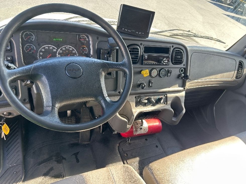 Medium Duty Box Truck-Light and Medium Duty Trucks-Freightliner-2019-M2-Atlanta-GA-153,215\n\t\tmiles-$ 54,750 - Image 22