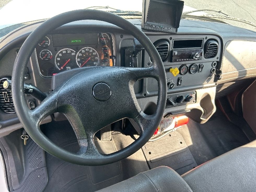 Medium Duty Box Truck-Light and Medium Duty Trucks-Freightliner-2019-M2-Atlanta-GA-159,365\n\t\tmiles-$ 54,250 - Image 18