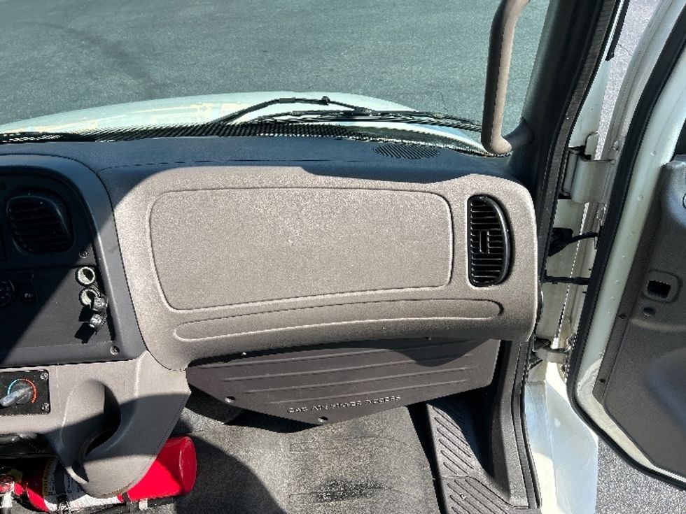 Medium Duty Box Truck-Light and Medium Duty Trucks-Freightliner-2019-M2-Atlanta-GA-159,365\n\t\tmiles-$ 54,250 - Image 21