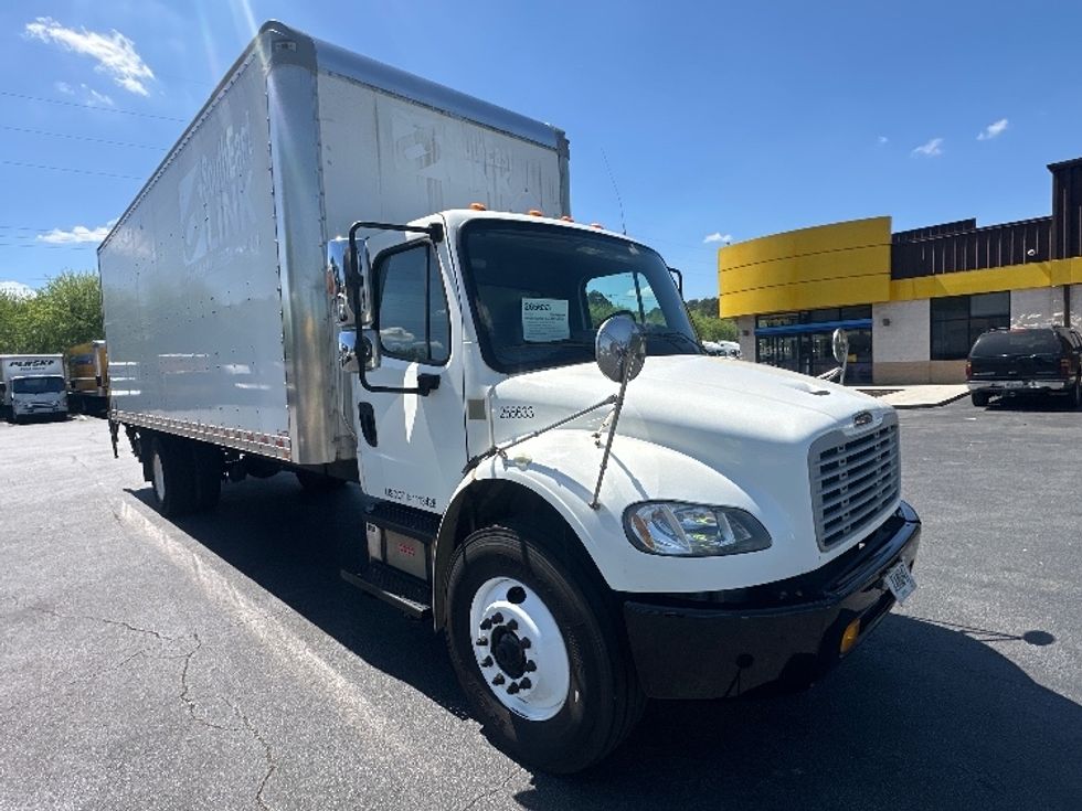 Medium Duty Box Truck-Light and Medium Duty Trucks-Freightliner-2019-M2-Atlanta-GA-167,445\n\t\tmiles-$ 52,500 - Image 1