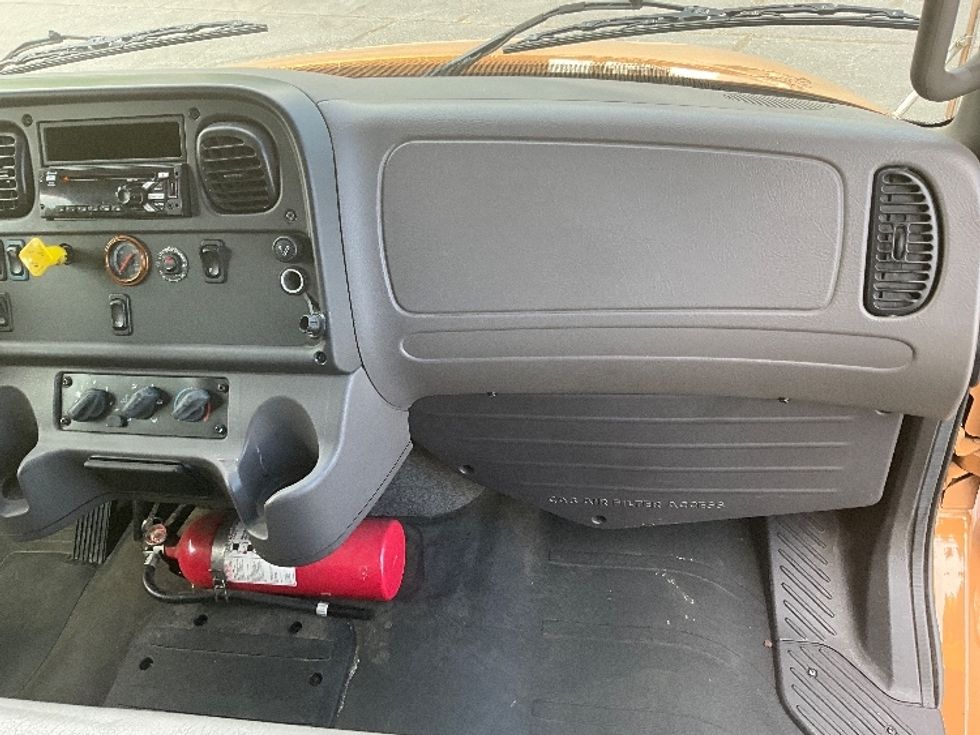 Medium Duty Box Truck-Light and Medium Duty Trucks-Freightliner-2019-M2-Atlanta-GA-279,469\n\t\tmiles-$ 38,750 - Image 21