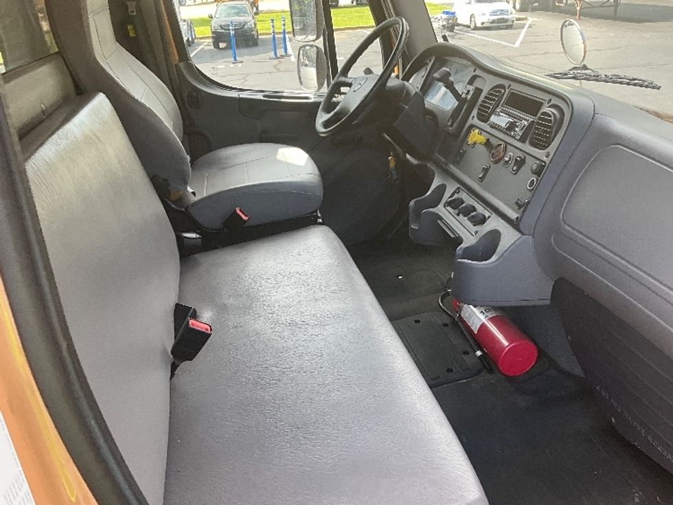 Medium Duty Box Truck-Light and Medium Duty Trucks-Freightliner-2019-M2-Atlanta-GA-279,469\n\t\tmiles-$ 38,750 - Image 22