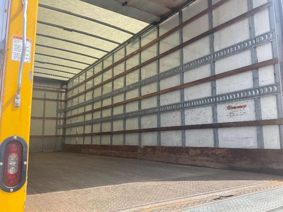 Medium Duty Box Truck-Light and Medium Duty Trucks-Freightliner-2019-M2-Auburn-MA-247,630\n\t\tmiles-$ 28,750 - Image 12