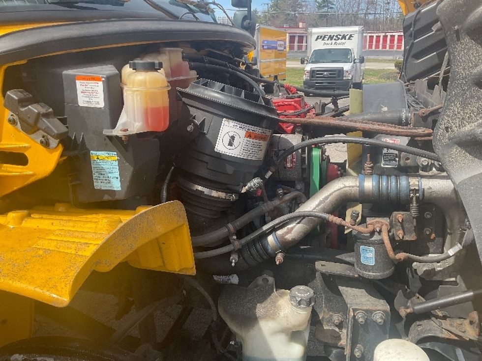 Medium Duty Box Truck-Light and Medium Duty Trucks-Freightliner-2019-M2-Auburn-MA-247,630\n\t\tmiles-$ 28,750 - Image 23