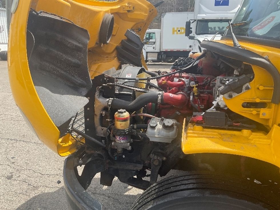 Medium Duty Box Truck-Light and Medium Duty Trucks-Freightliner-2019-M2-Auburn-MA-247,630\n\t\tmiles-$ 28,750 - Image 24