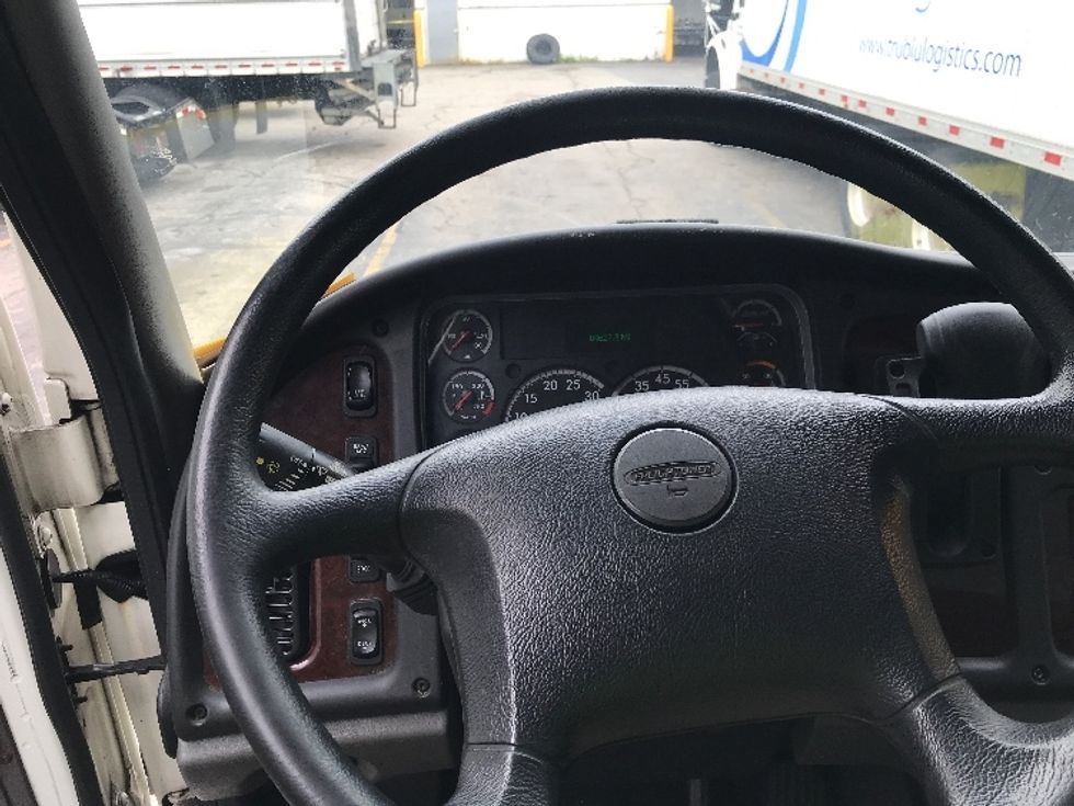 Medium Duty Box Truck-Light and Medium Duty Trucks-Freightliner-2019-M2-Auburn-MA-84,627\n\t\tmiles-$ 56,000 - Image 18