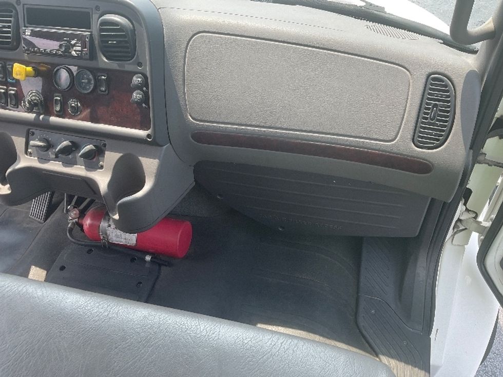Medium Duty Box Truck-Light and Medium Duty Trucks-Freightliner-2019-M2-Augusta-GA-22,161\n\t\tmiles-$ 61,500 - Image 21