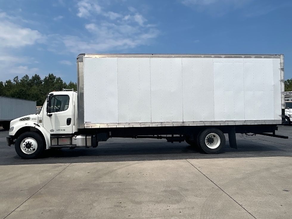 Medium Duty Box Truck-Light and Medium Duty Trucks-Freightliner-2019-M2-Augusta-GA-22,161\n\t\tmiles-$ 61,500 - Image 4