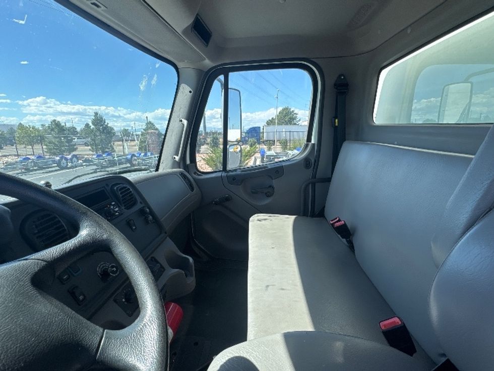 Medium Duty Box Truck-Light and Medium Duty Trucks-Freightliner-2019-M2-Aurora-CO-126,288\n\t\tmiles-$ 63,750 - Image 19