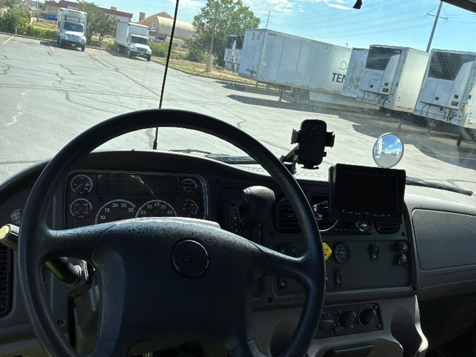 Medium Duty Box Truck-Light and Medium Duty Trucks-Freightliner-2019-M2-Aurora-CO-129,574\n\t\tmiles-$ 54,500 - Image 18