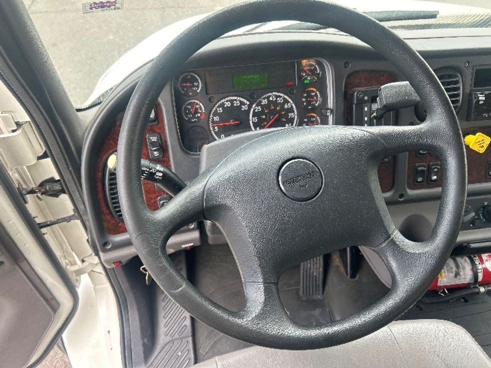 Medium Duty Box Truck-Light and Medium Duty Trucks-Freightliner-2019-M2-Aurora-CO-157,375\n\t\tmiles-$ 48,250 - Image 17