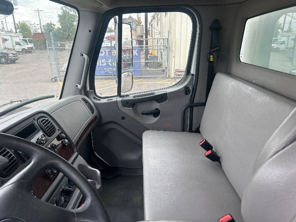 Medium Duty Box Truck-Light and Medium Duty Trucks-Freightliner-2019-M2-Aurora-CO-157,375\n\t\tmiles-$ 48,250 - Image 19