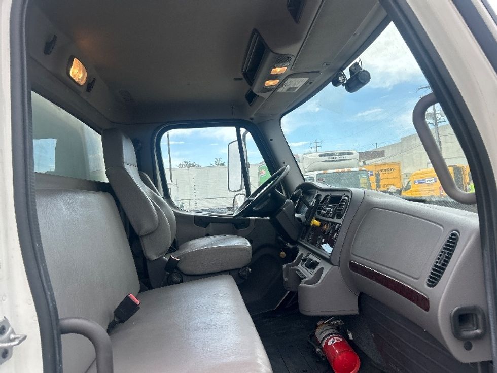 Medium Duty Box Truck-Light and Medium Duty Trucks-Freightliner-2019-M2-Aurora-CO-157,375\n\t\tmiles-$ 48,250 - Image 20