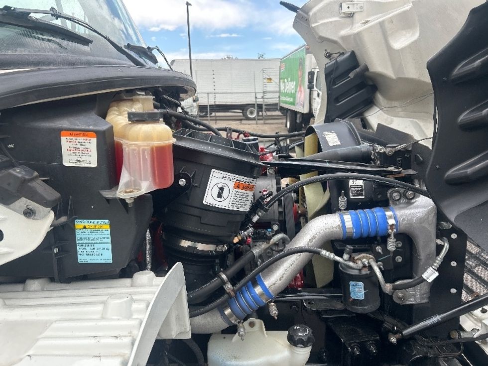 Medium Duty Box Truck-Light and Medium Duty Trucks-Freightliner-2019-M2-Aurora-CO-157,375\n\t\tmiles-$ 48,250 - Image 23
