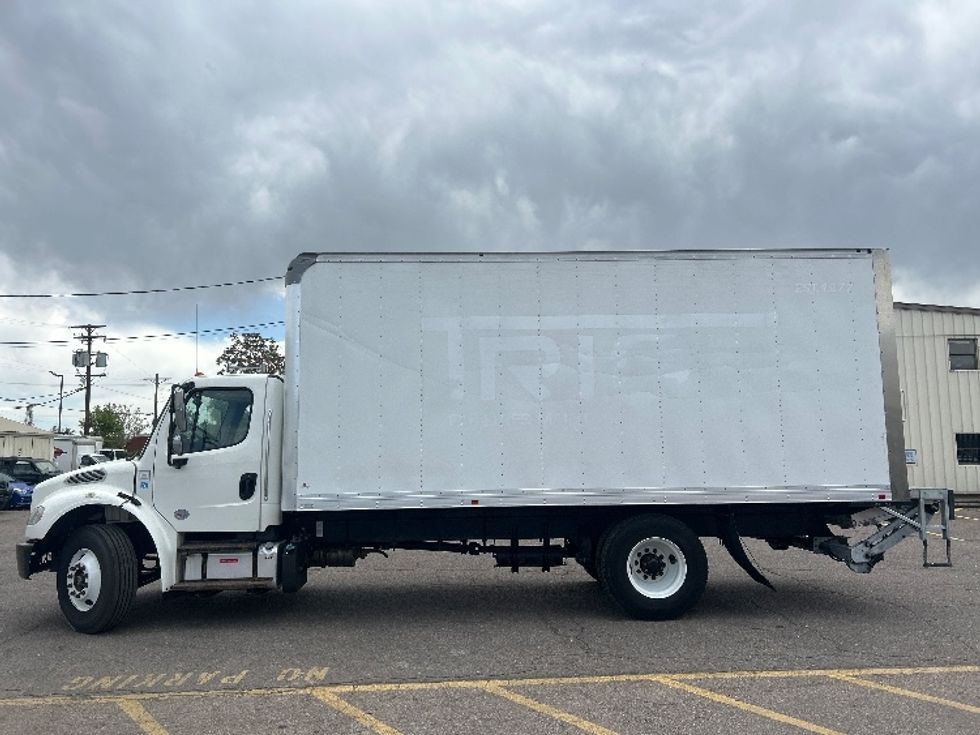 Medium Duty Box Truck-Light and Medium Duty Trucks-Freightliner-2019-M2-Aurora-CO-157,375\n\t\tmiles-$ 48,250 - Image 4