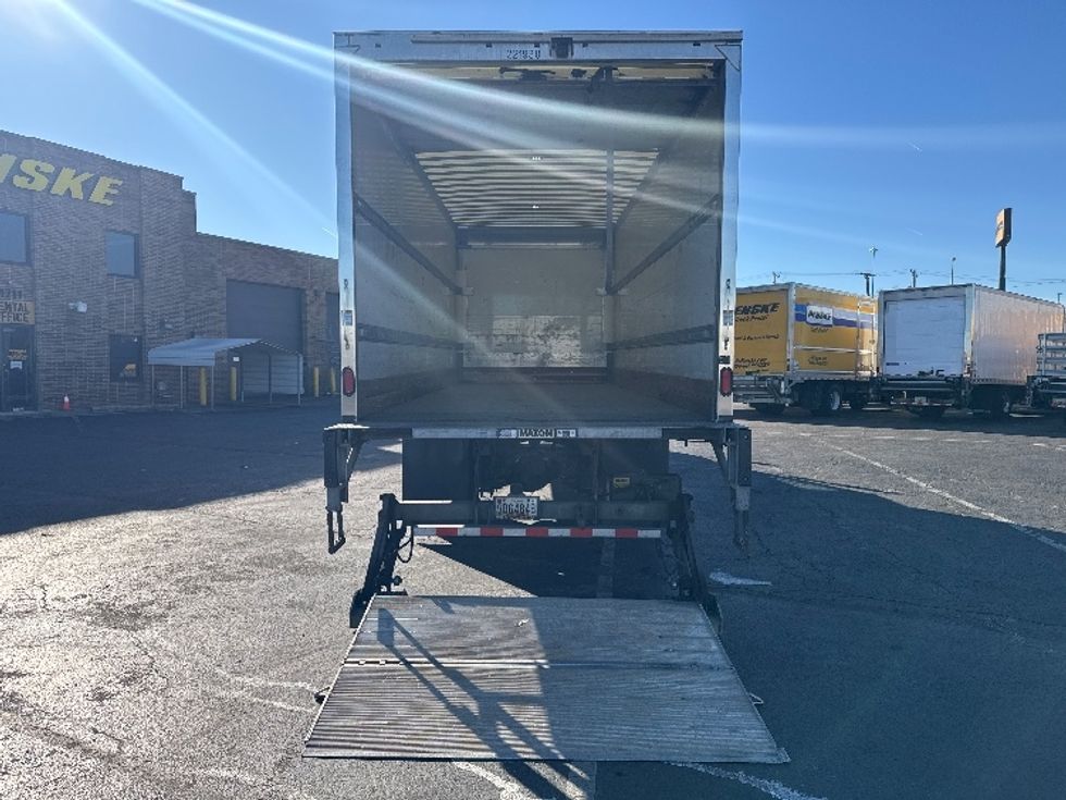 Medium Duty Box Truck-Light and Medium Duty Trucks-Freightliner-2019-M2-Baltimore-MD-121,915\n\t\tmiles-$ 56,000 - Image 9