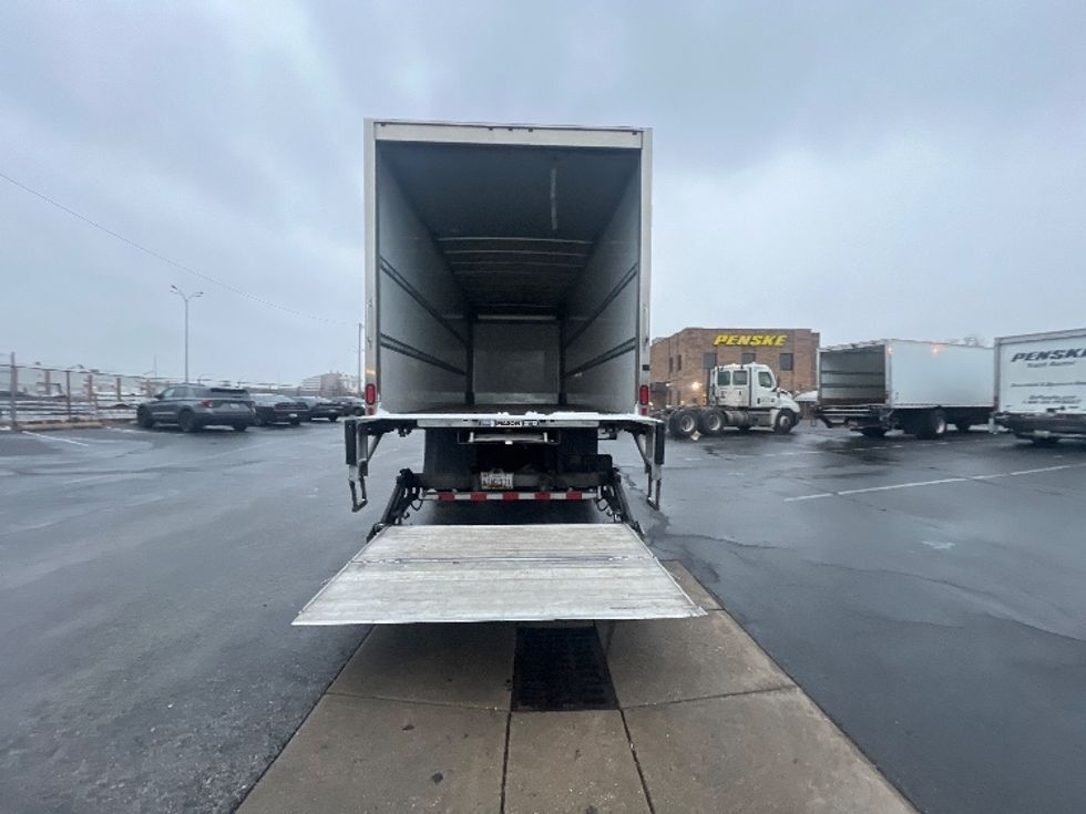 Medium Duty Box Truck-Light and Medium Duty Trucks-Freightliner-2019-M2-Baltimore-MD-140,125\n\t\tmiles-$ 55,750 - Image 9