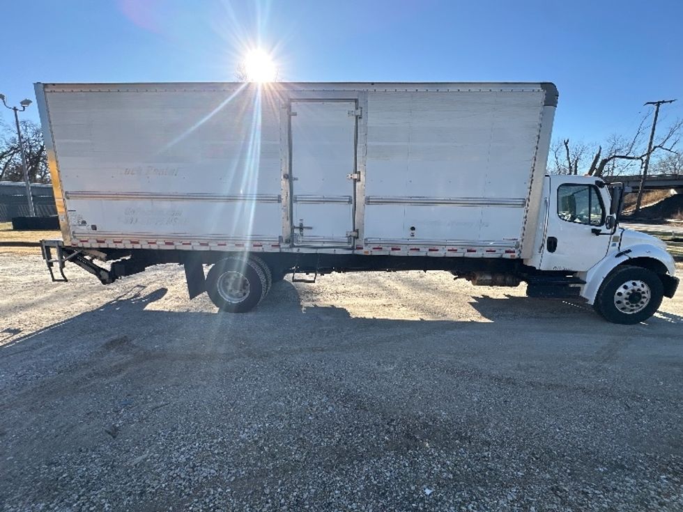 Medium Duty Box Truck-Light and Medium Duty Trucks-Freightliner-2019-M2-Baltimore-MD-172,968\n\t\tmiles-$ 51,000 - Image 15
