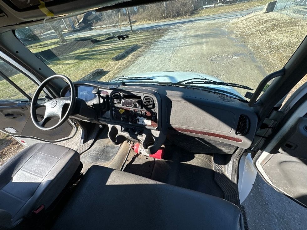 Medium Duty Box Truck-Light and Medium Duty Trucks-Freightliner-2019-M2-Baltimore-MD-172,968\n\t\tmiles-$ 51,000 - Image 21