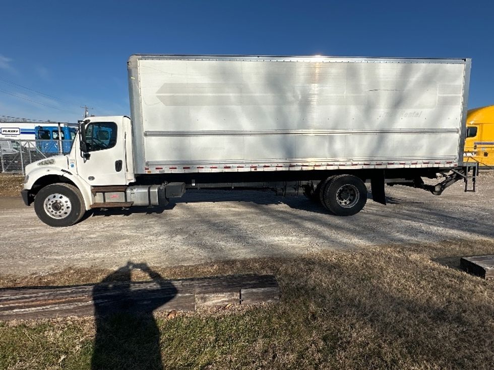 Medium Duty Box Truck-Light and Medium Duty Trucks-Freightliner-2019-M2-Baltimore-MD-172,968\n\t\tmiles-$ 51,000 - Image 4