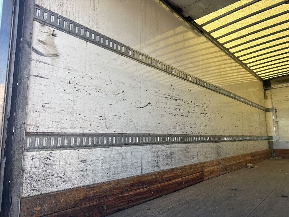 Medium Duty Box Truck-Light and Medium Duty Trucks-Freightliner-2019-M2-Baltimore-MD-184,336\n\t\tmiles-$ 49,250 - Image 11