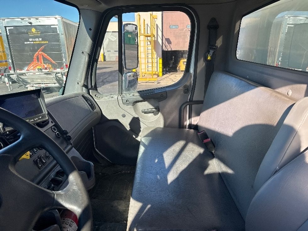 Medium Duty Box Truck-Light and Medium Duty Trucks-Freightliner-2019-M2-Baltimore-MD-184,336\n\t\tmiles-$ 49,250 - Image 19