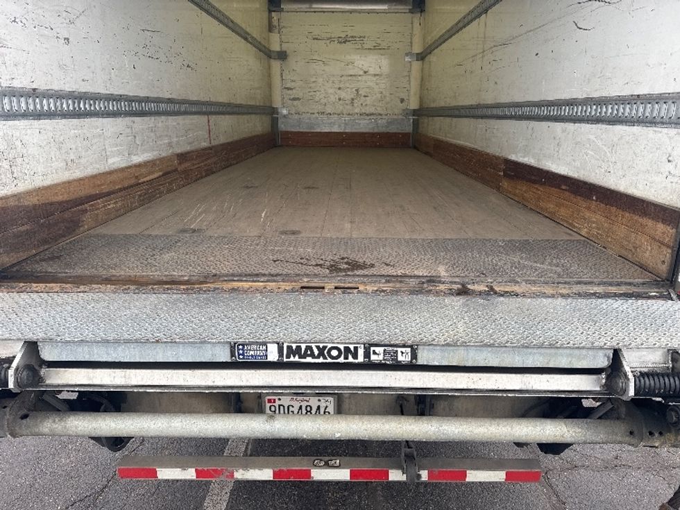 Medium Duty Box Truck-Light and Medium Duty Trucks-Freightliner-2019-M2-Baltimore-MD-203,634\n\t\tmiles-$ 46,500 - Image 10