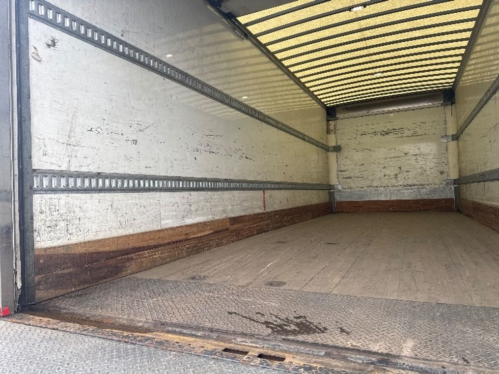 Medium Duty Box Truck-Light and Medium Duty Trucks-Freightliner-2019-M2-Baltimore-MD-203,634\n\t\tmiles-$ 46,500 - Image 11