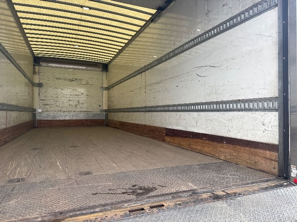 Medium Duty Box Truck-Light and Medium Duty Trucks-Freightliner-2019-M2-Baltimore-MD-203,634\n\t\tmiles-$ 46,500 - Image 12