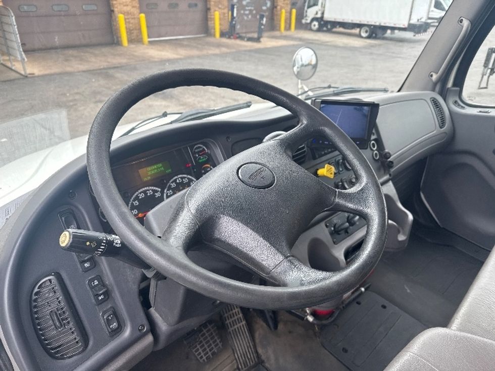 Medium Duty Box Truck-Light and Medium Duty Trucks-Freightliner-2019-M2-Baltimore-MD-203,634\n\t\tmiles-$ 46,500 - Image 17