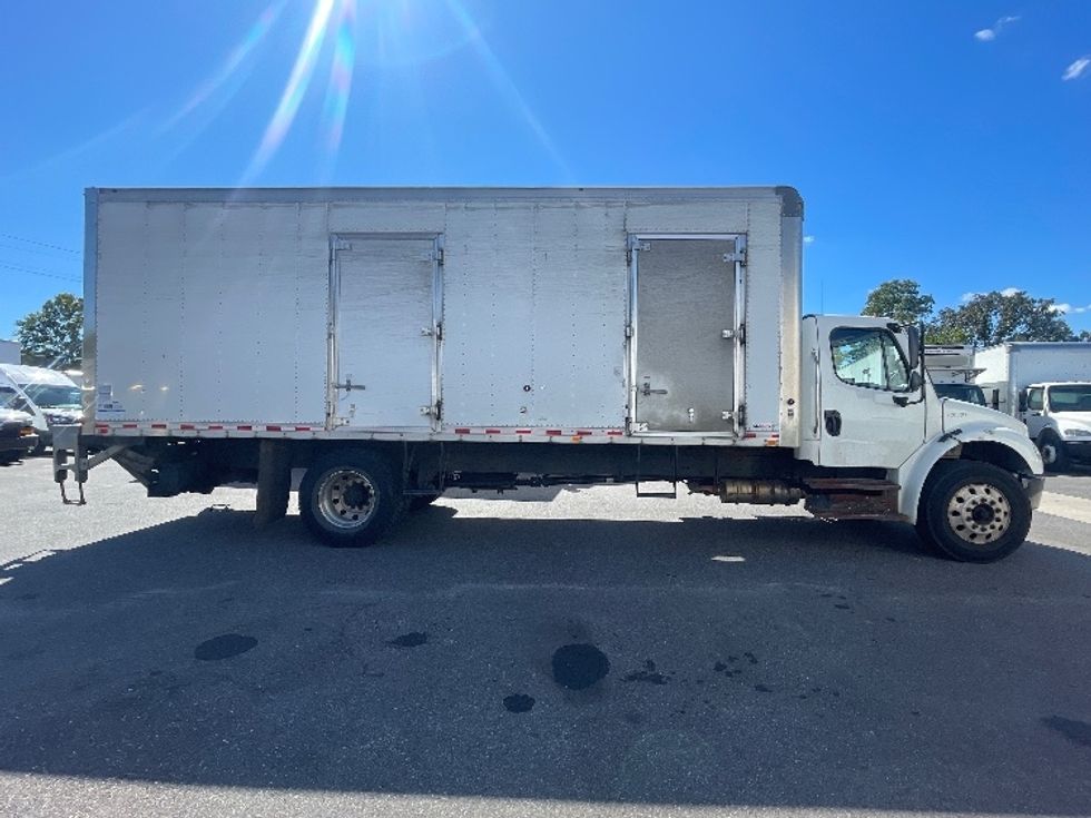 Medium Duty Box Truck-Light and Medium Duty Trucks-Freightliner-2019-M2-Baltimore-MD-213,853\n\t\tmiles-$ 44,750 - Image 15